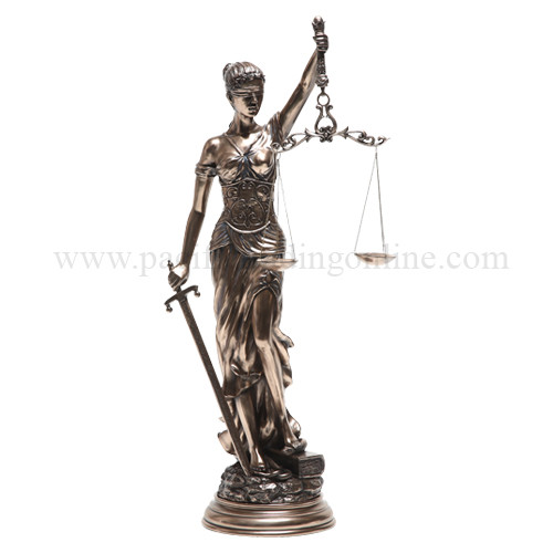 8981 Lady Justice